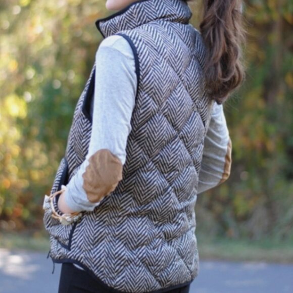 J. Crew Excursion Quilted Vest in Herringbone - RARE FIND - Picture 3 of 9